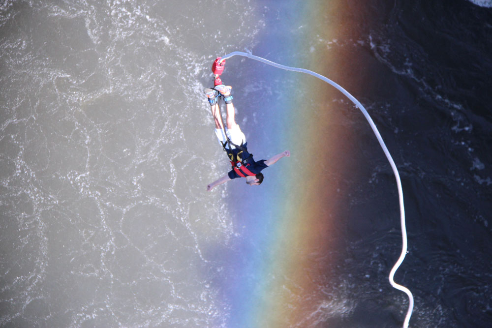 Bungee jumping at Vic Falls