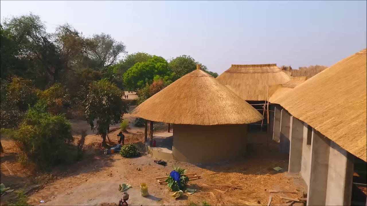 Chikunto Safaris Zambia - Lodge construction in progress