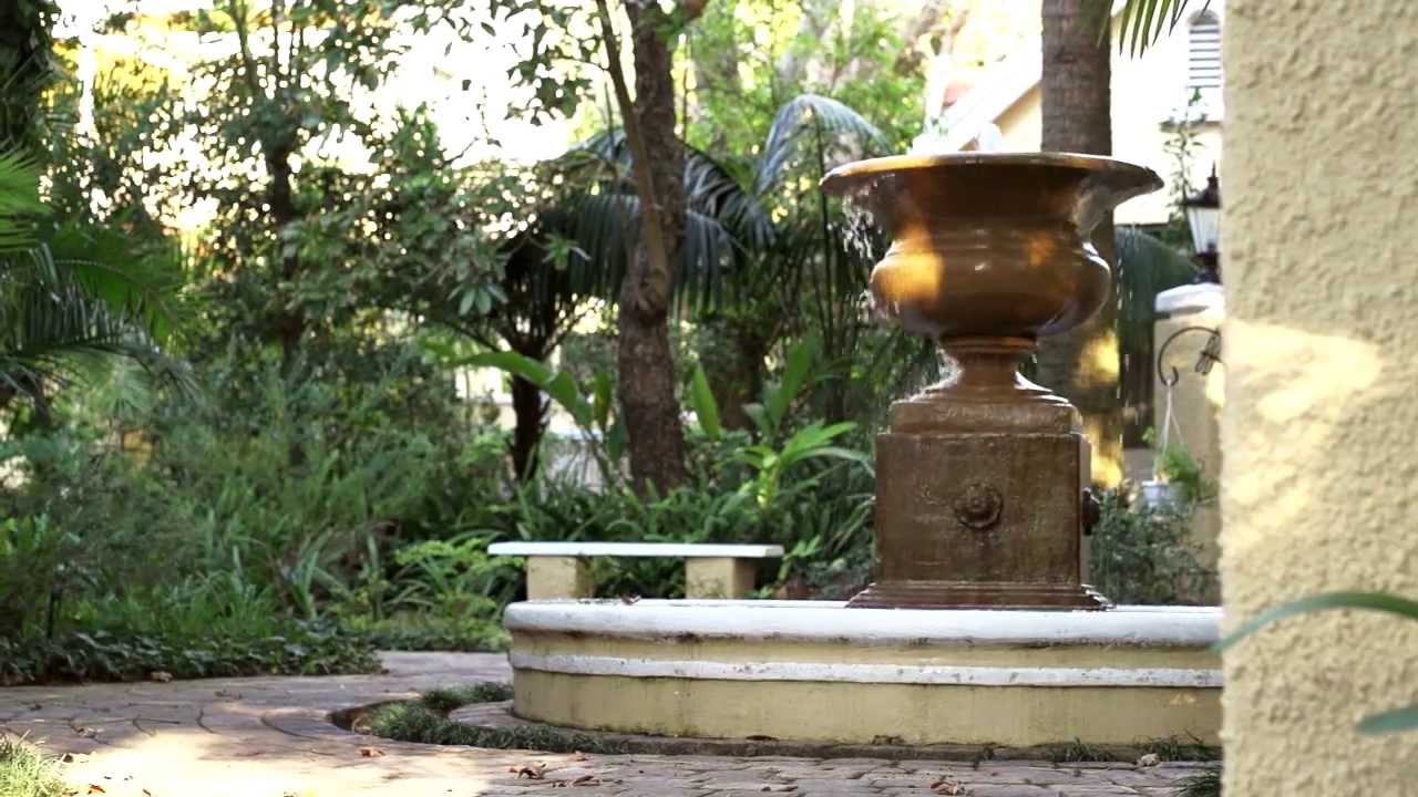 Hacklewood Hill Country House