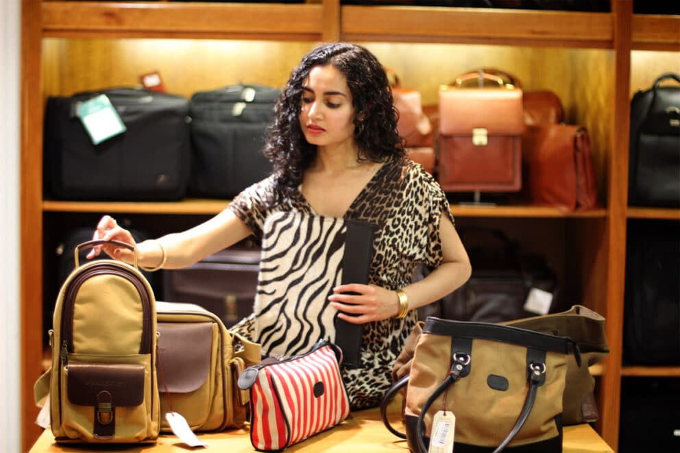 Buying the perfect luggage set for luxury holidays to Africa