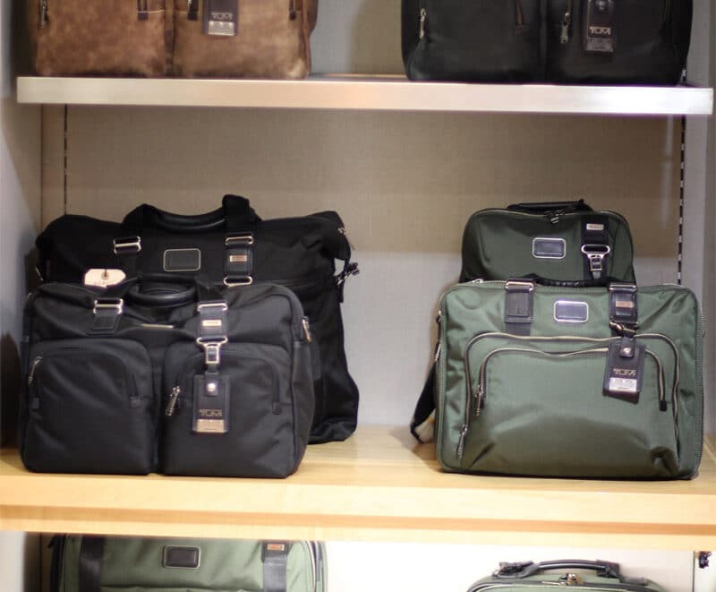 Buying the perfect luggage set for luxury holidays to Africa