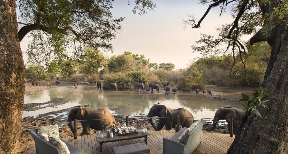 kanga camp deck luxury zimbabwe accommodation