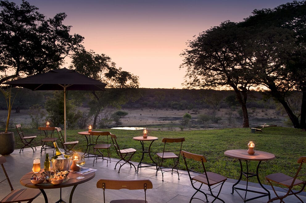 Outdoor dining at a luxury lodge, Zimbabwe | Photo credits: Stanley and Livingstone Boutique Hotel